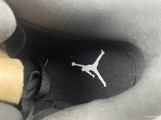 Monday Cyber 136064-020 3 Retro Jordan (2016) 1204